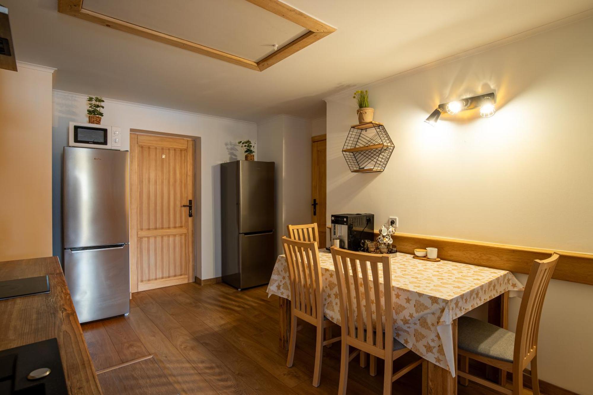 Apartamenty I Pokoje Krupowki Tuz Tuz Zakopane Room photo