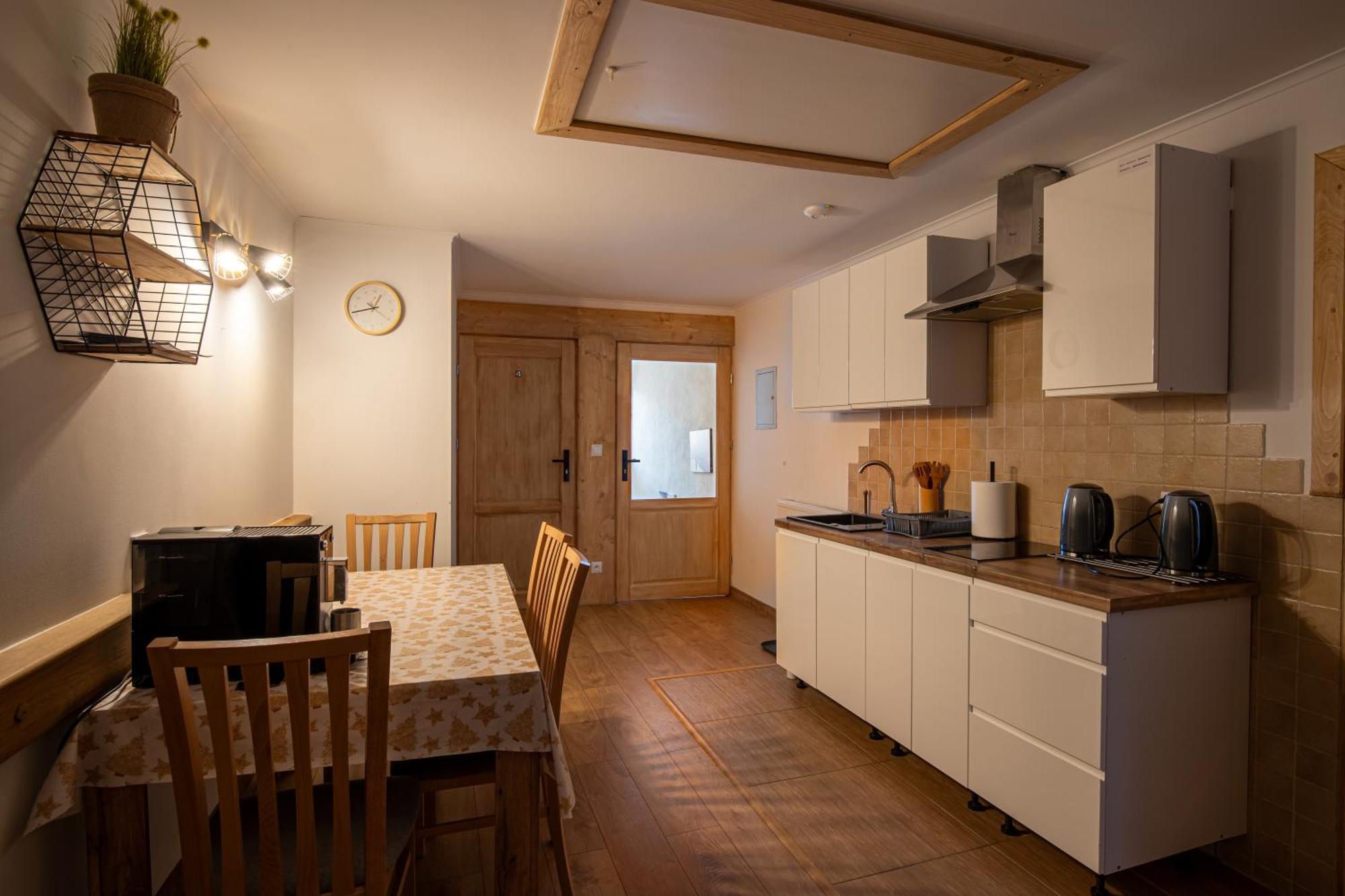 Apartamenty I Pokoje Krupowki Tuz Tuz Zakopane Room photo